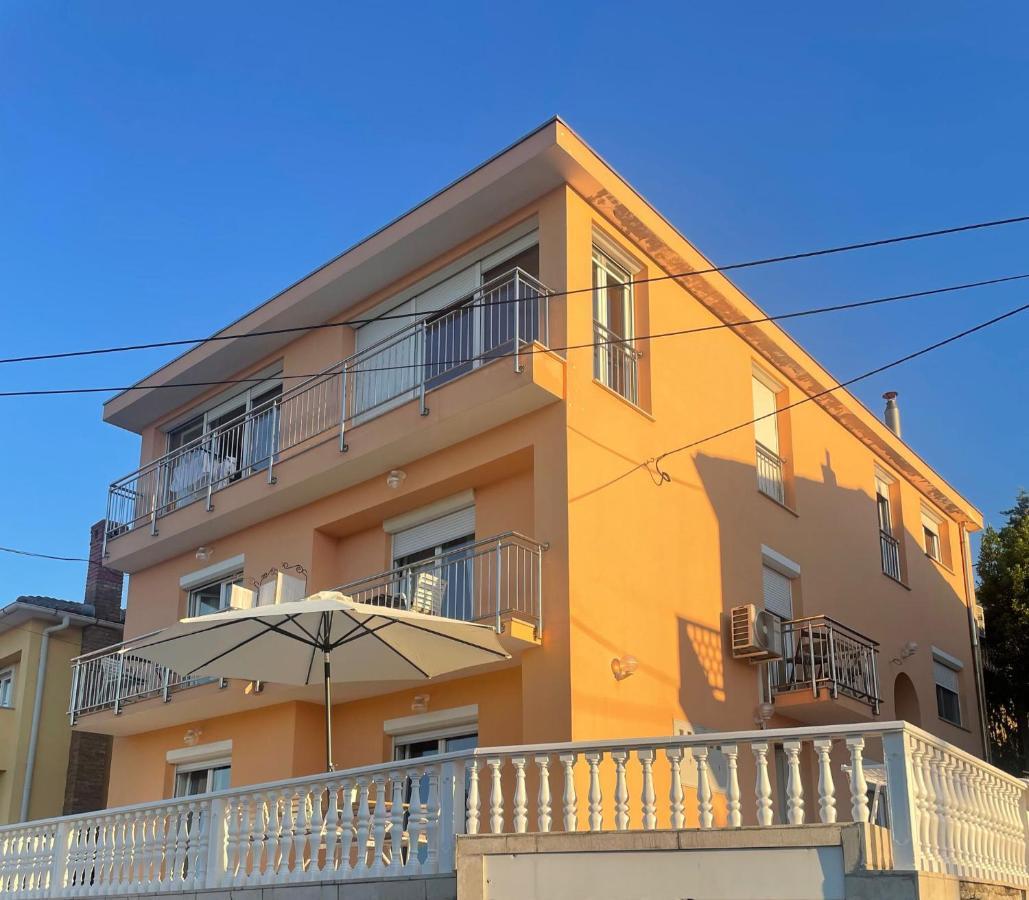 Moro Vrbnik Apartment Exterior photo