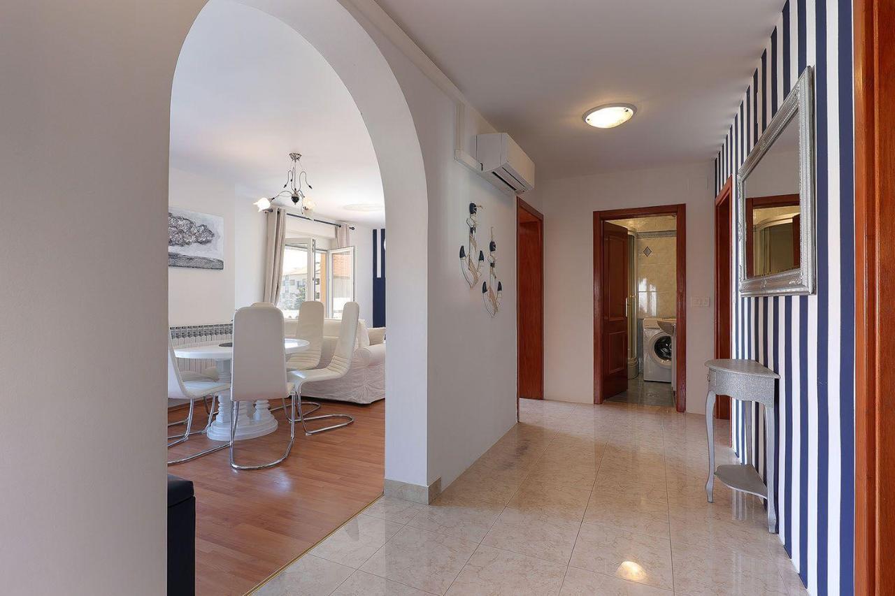Moro Vrbnik Apartment Exterior photo