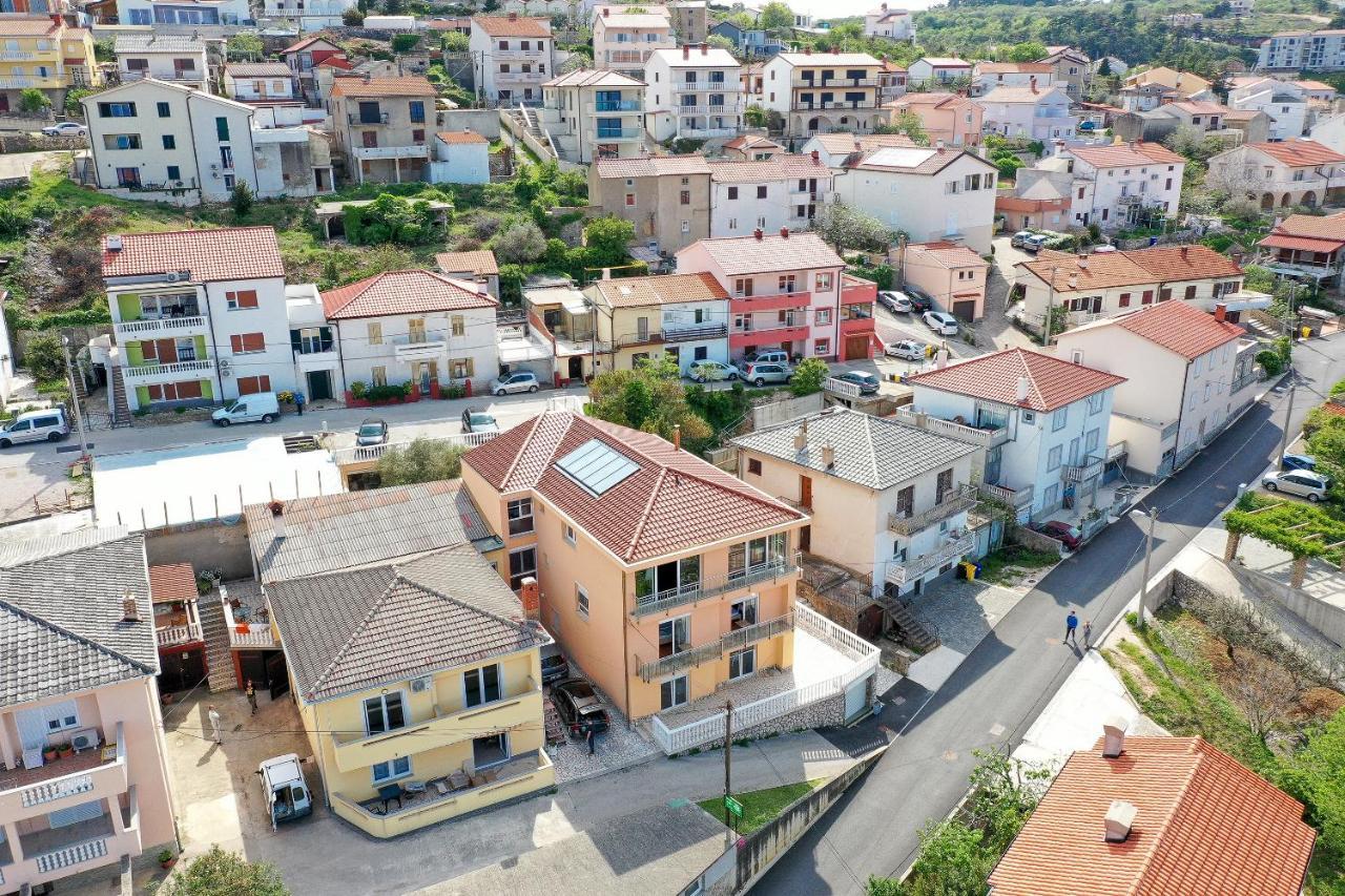 Moro Vrbnik Apartment Exterior photo